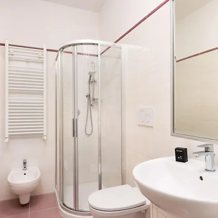דירה Idyllia - Spacious Bright Flat רומא